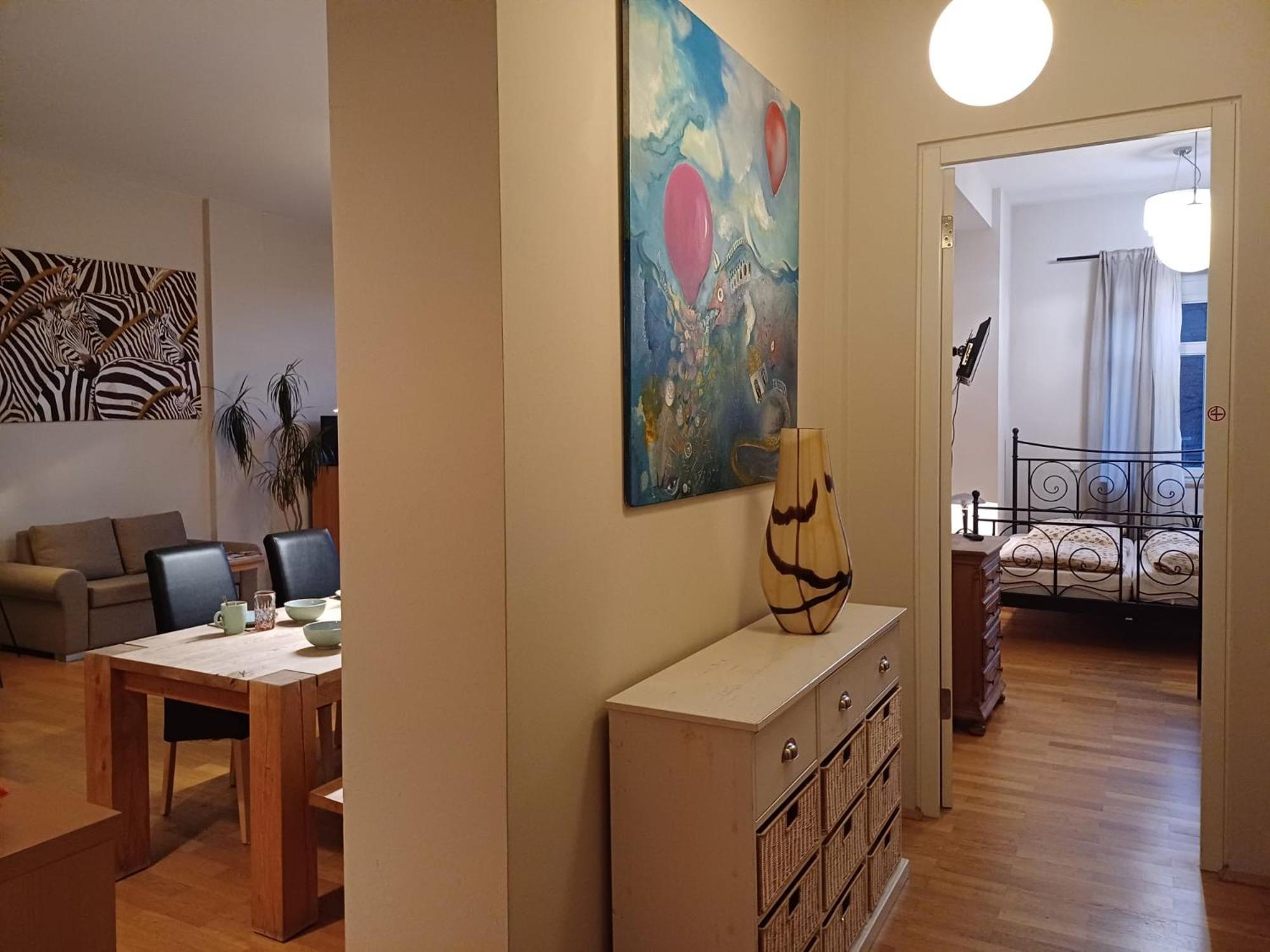 Tillyhome Apartment
